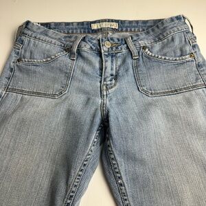Vintage Levi’s  545 women’s size 4‎ crop jeans with flap back button pockets